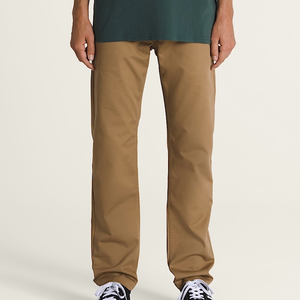VANS - Picture 2 of 12